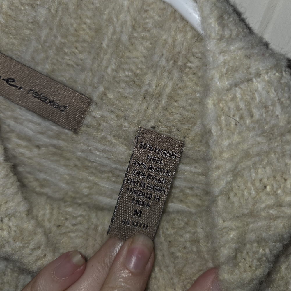 Merino Blend Cozy Cream and Brown Patterned Sweater Womens Size Medium - Picture 5 of 7